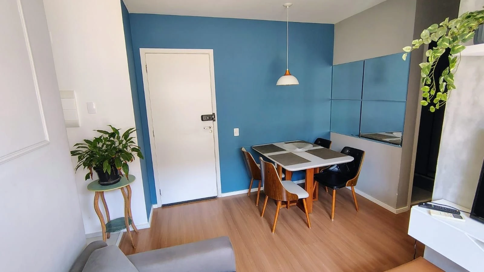 Furnished apartment, 50 m², with a grill on the balcony — photo 20