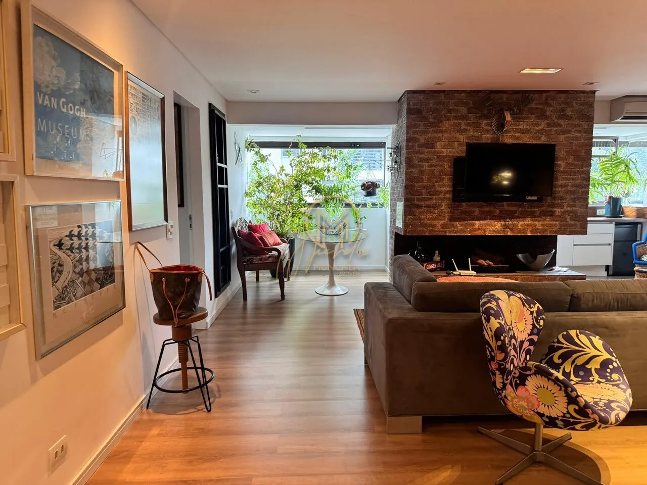 Furnished 160 m² apartment with 3 bedrooms and 4 baths — photo 12