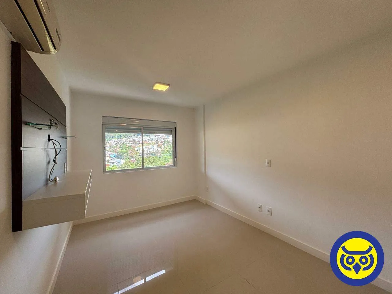 2-bedroom apartment with open kitchen and en-suite — photo 4