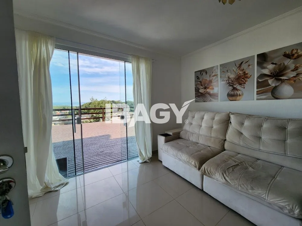 Furnished house with 4 bedrooms and open kitchen
