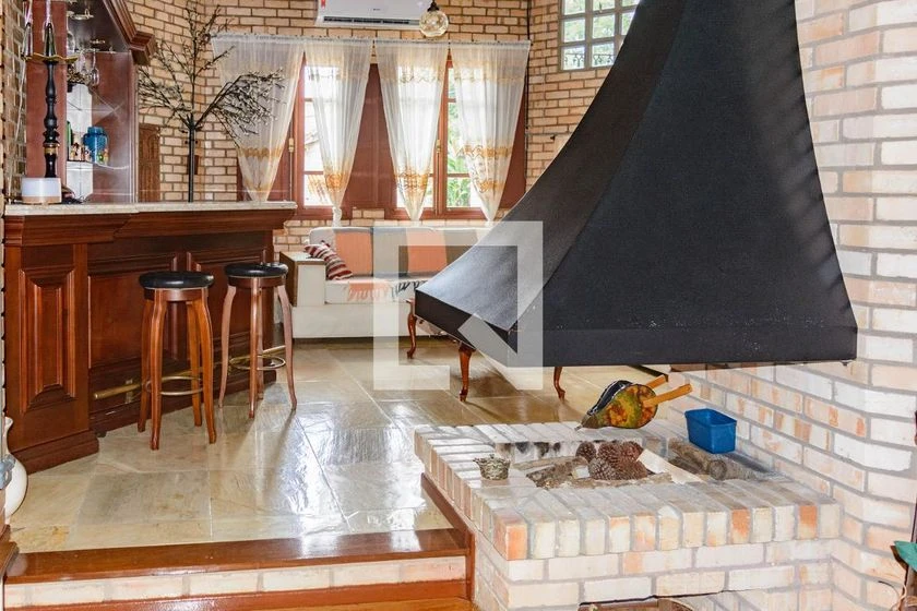 Дом с 4 спальнями, 2 с ванной и грилем на балконе — photo 4