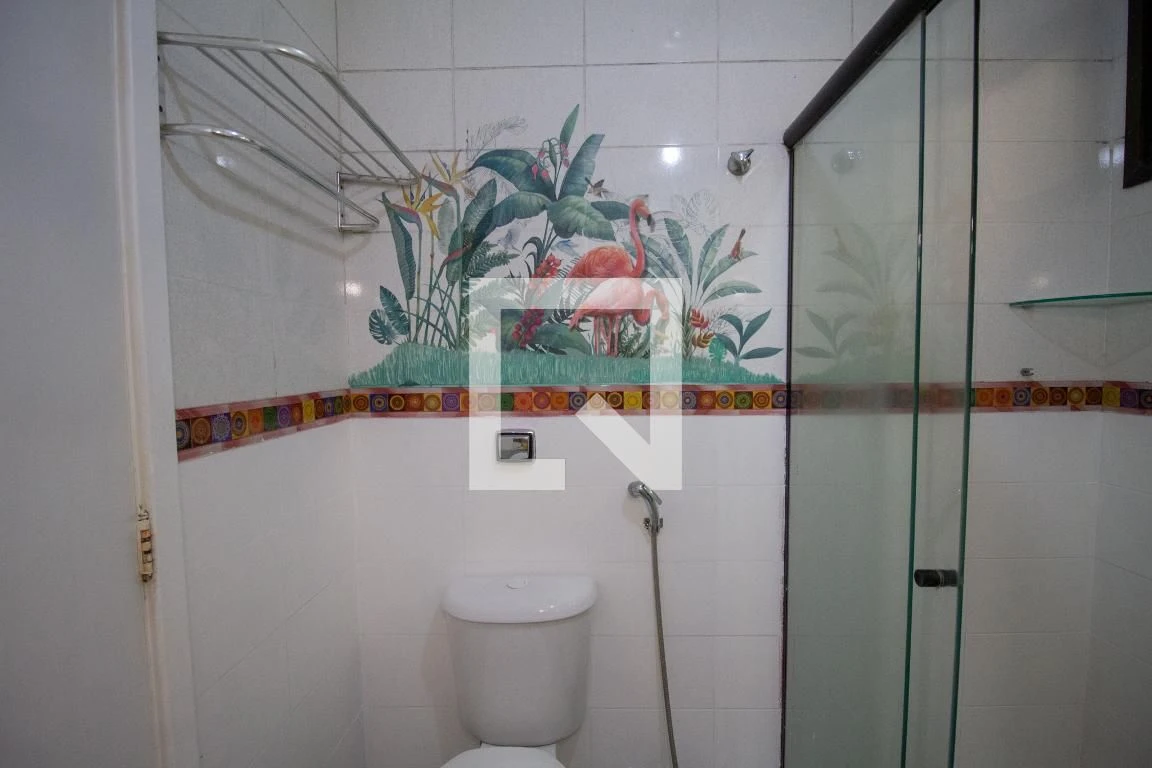 Apartamento sem mobília com 3 quartos e 5 banheiros — photo 27