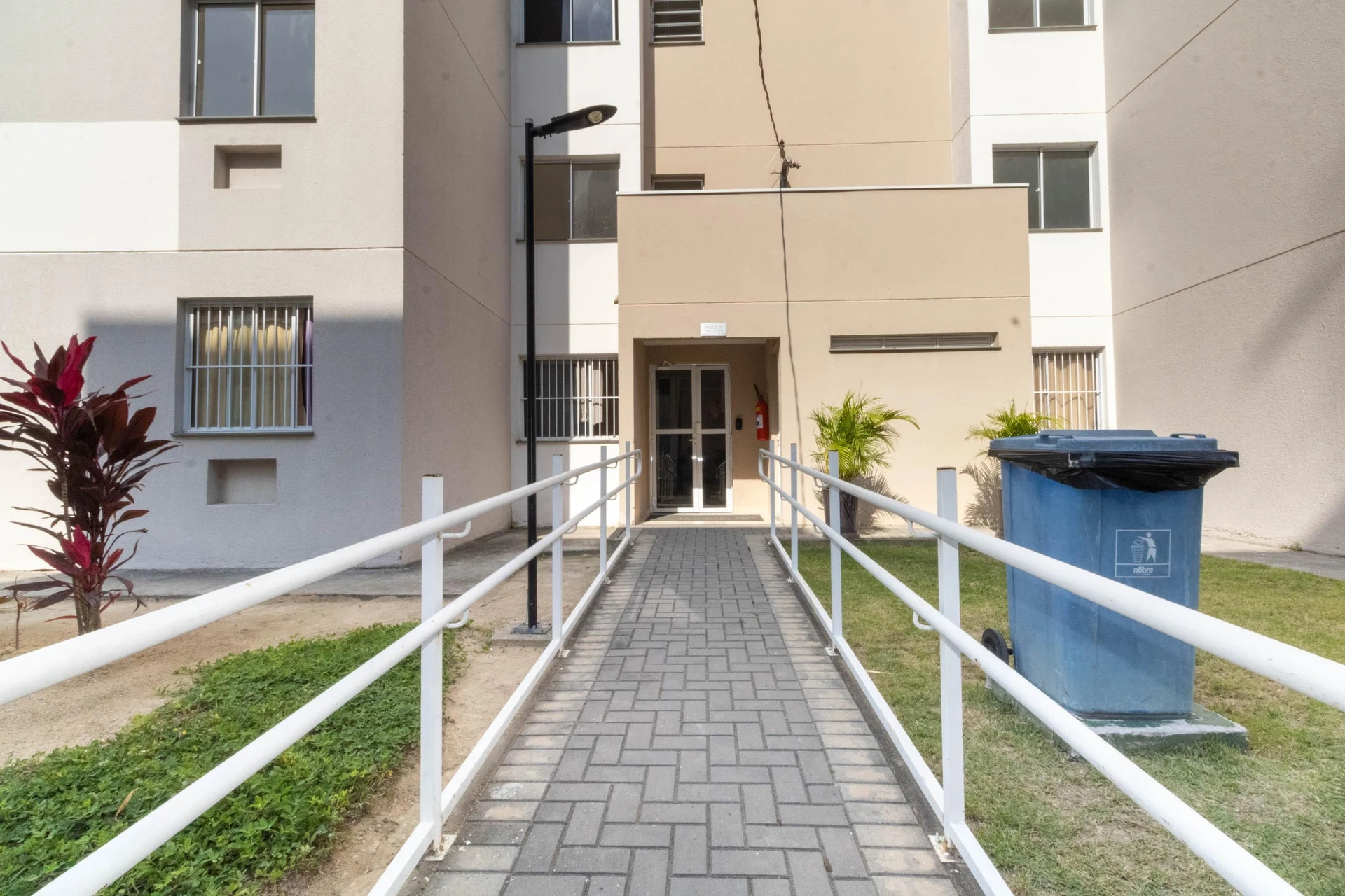 2-bedroom apartment with 1 bathroom and no parking — photo 24