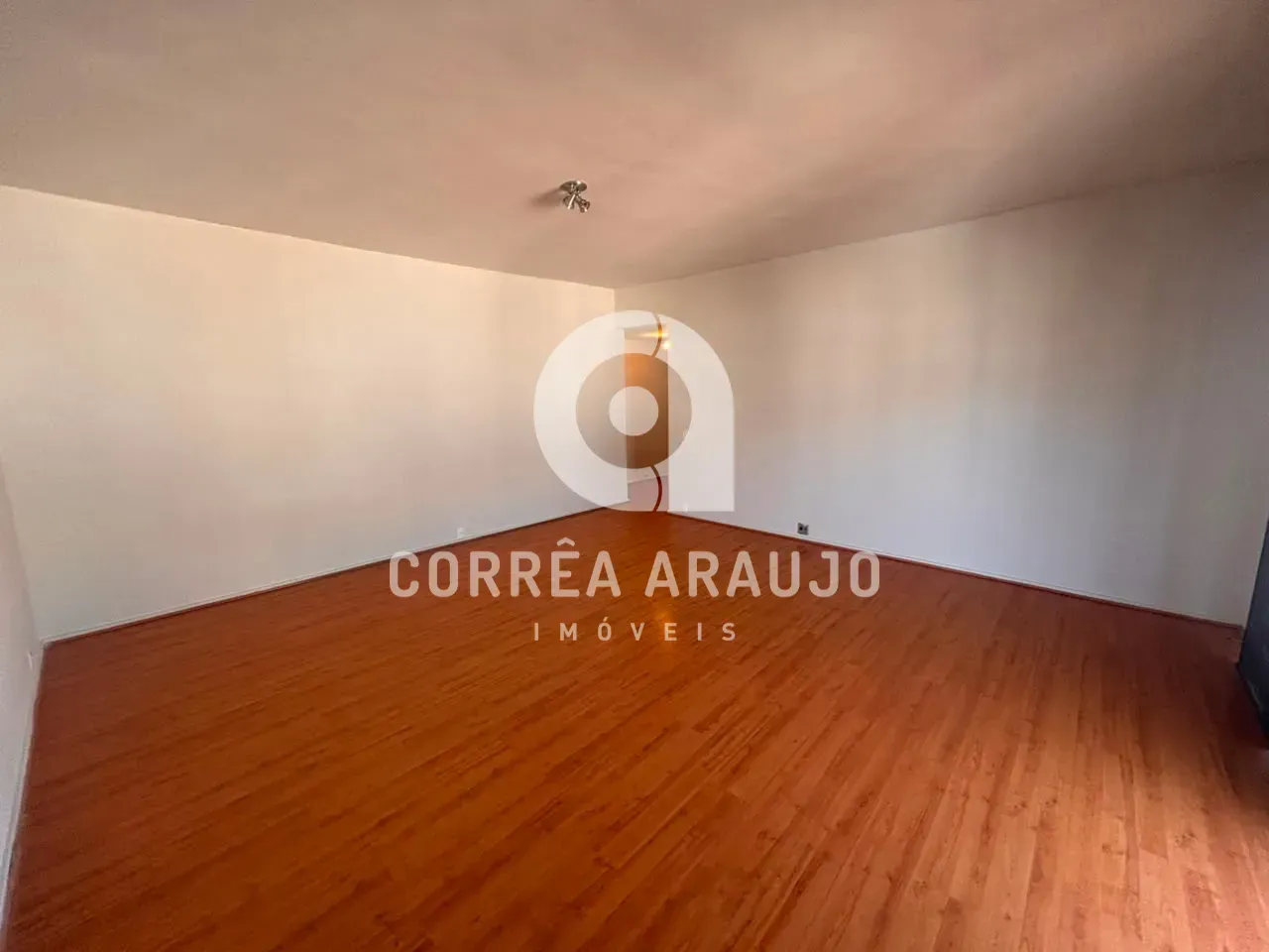 Apartamento de 160 m² com 3 quartos, 2 banheiros e varanda — photo 9