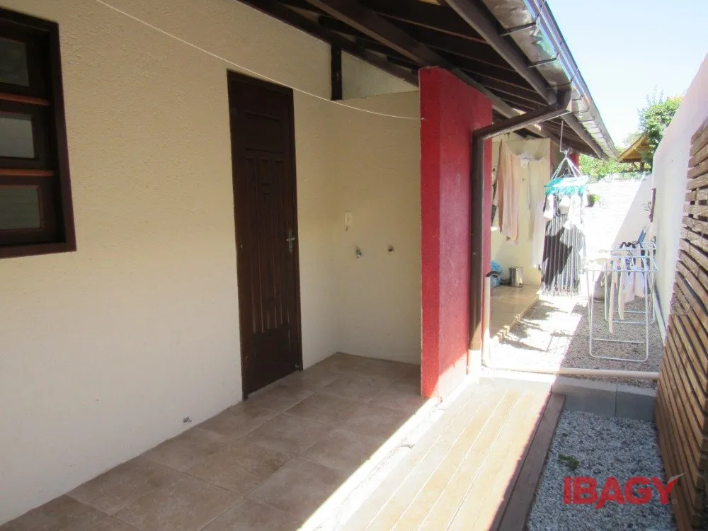One-bedroom, 36 m² apartment in Florianópolis — photo 5