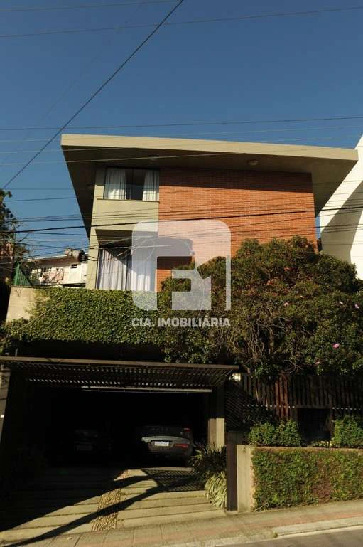 House with 4 bedrooms and 2 en-suite, private garden — photo 2