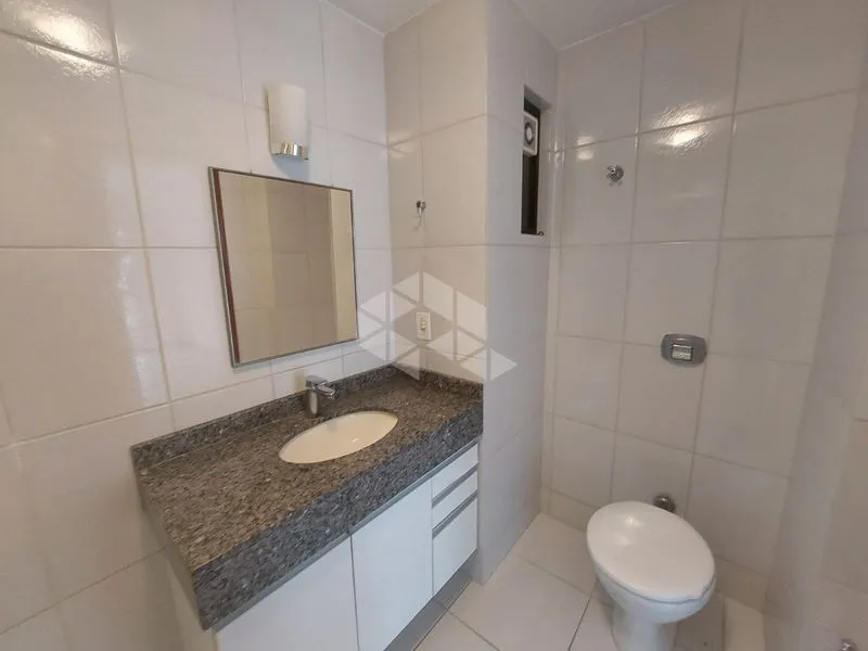 Apartamento de 3 quartos em condomínio com piscina — photo 9