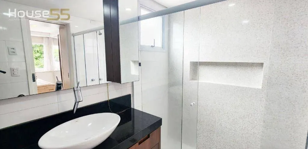 Furnished 4-bedroom apartment with a gas kitchen — photo 25