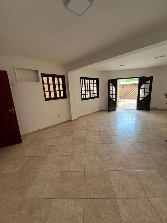 Casa com 3 quartos e 2 banheiros, 170 m² — photo 4