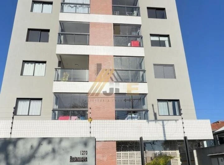 111 m² apartment with 2 bedrooms and a glassed-in balcony — photo 8
