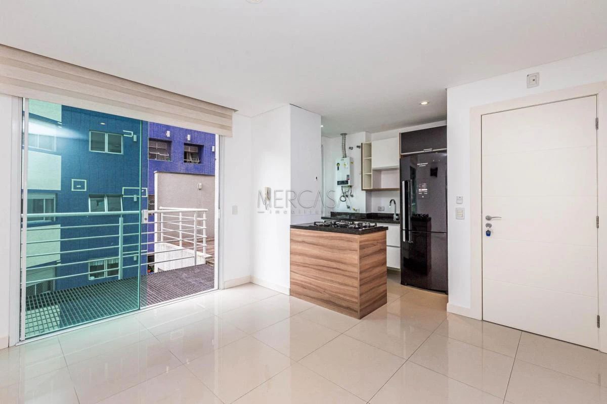One-bedroom apartment in a building with a pool — photo 2