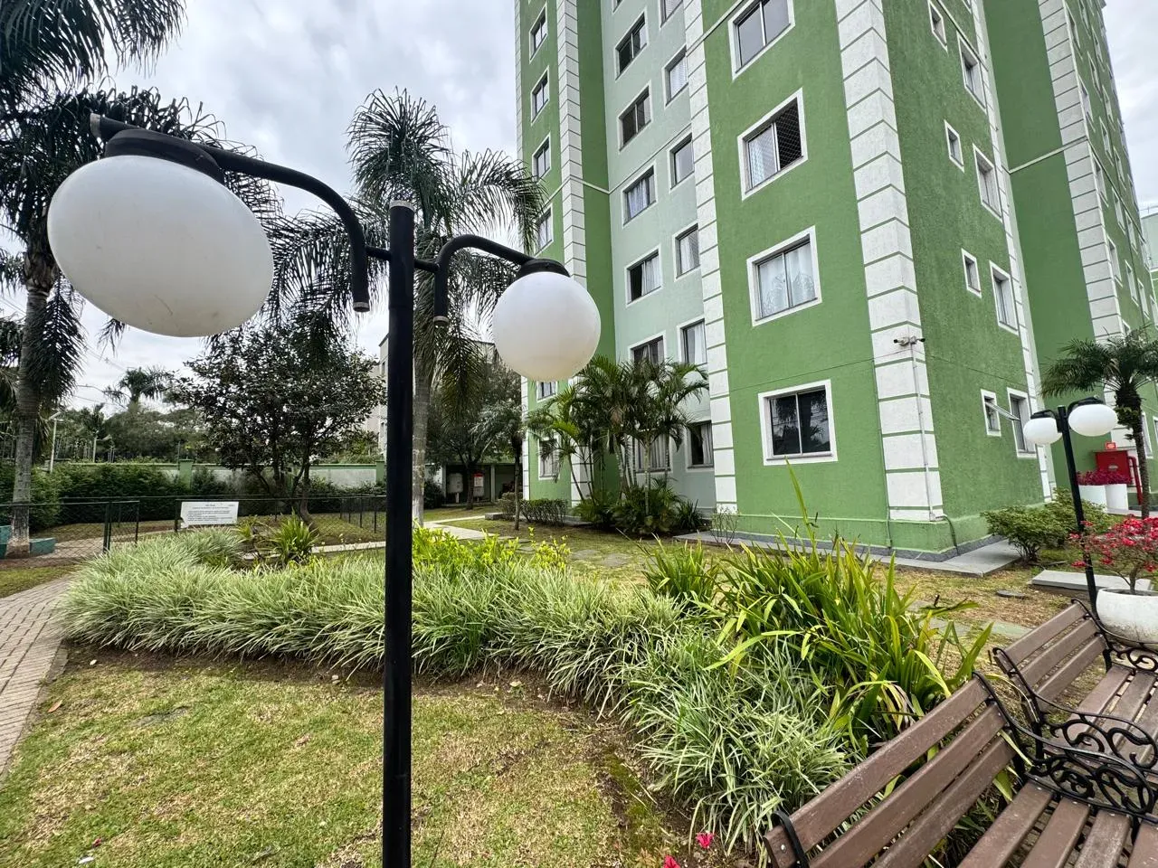 2-bedroom apartment with a washing machine in Curitiba — photo 14