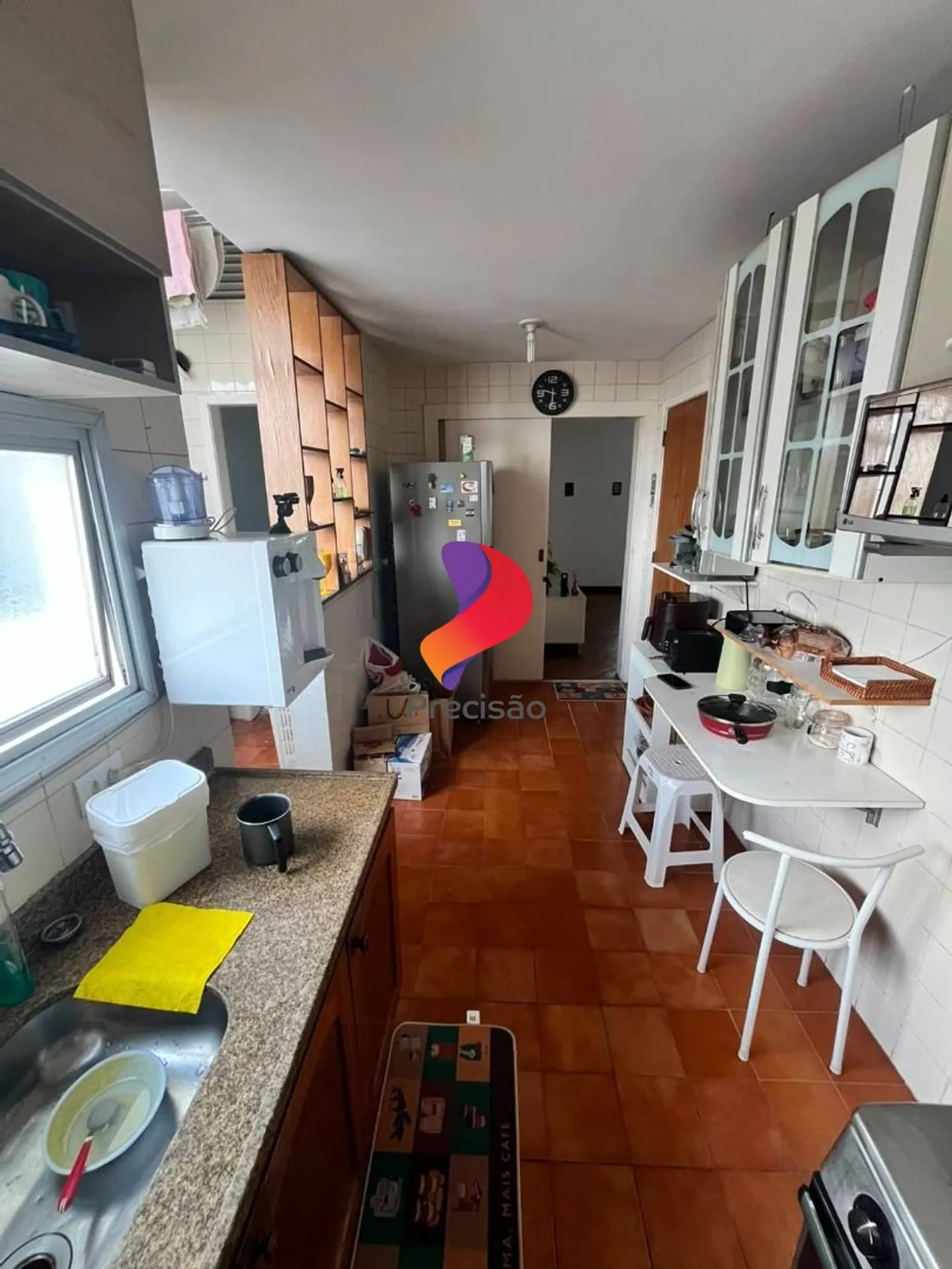 Furnished 2-bedroom apartment with a balcony — photo 9