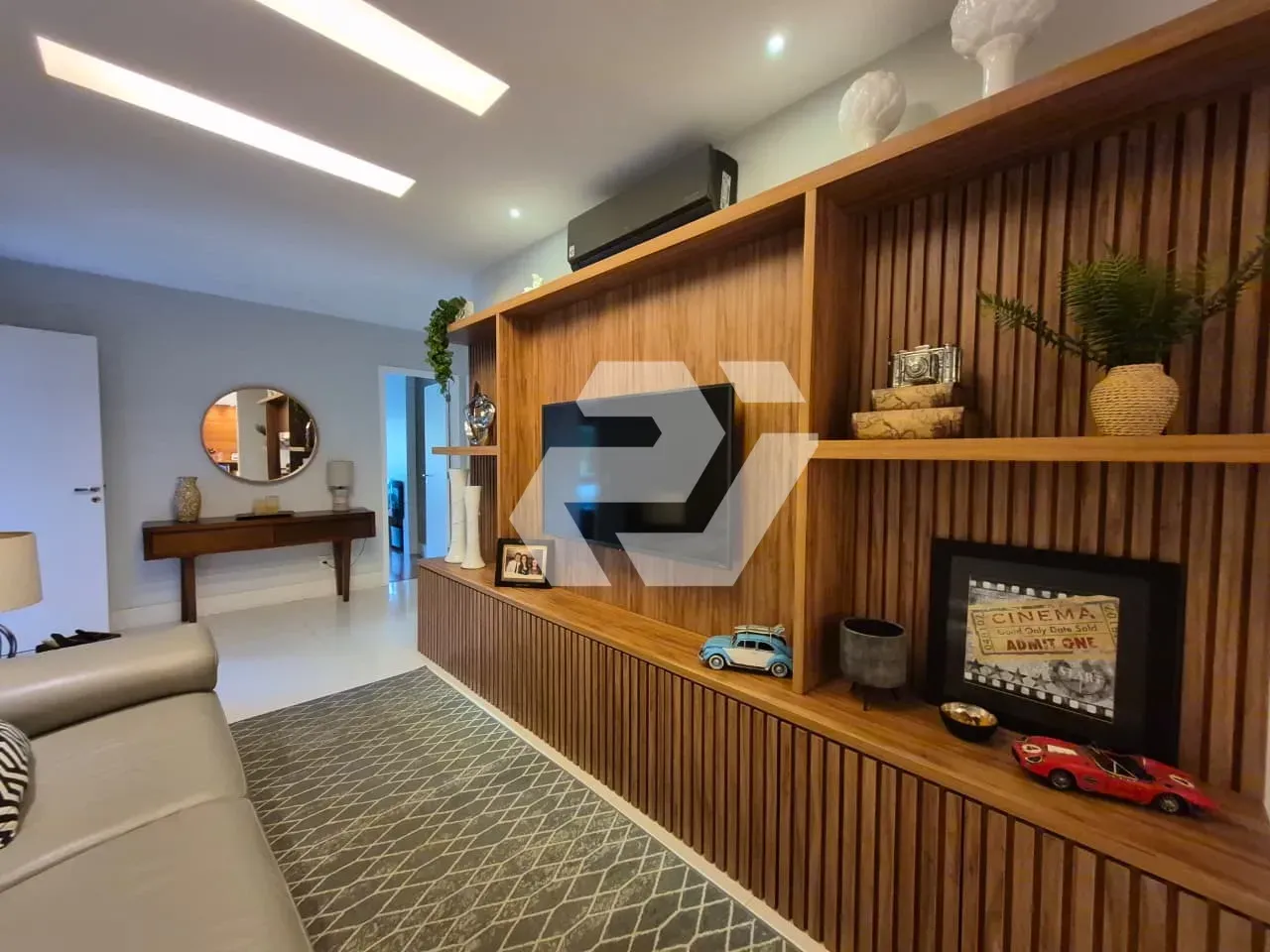 4-bedroom, 5-bath apartment with balcony and 3 parking — photo 13
