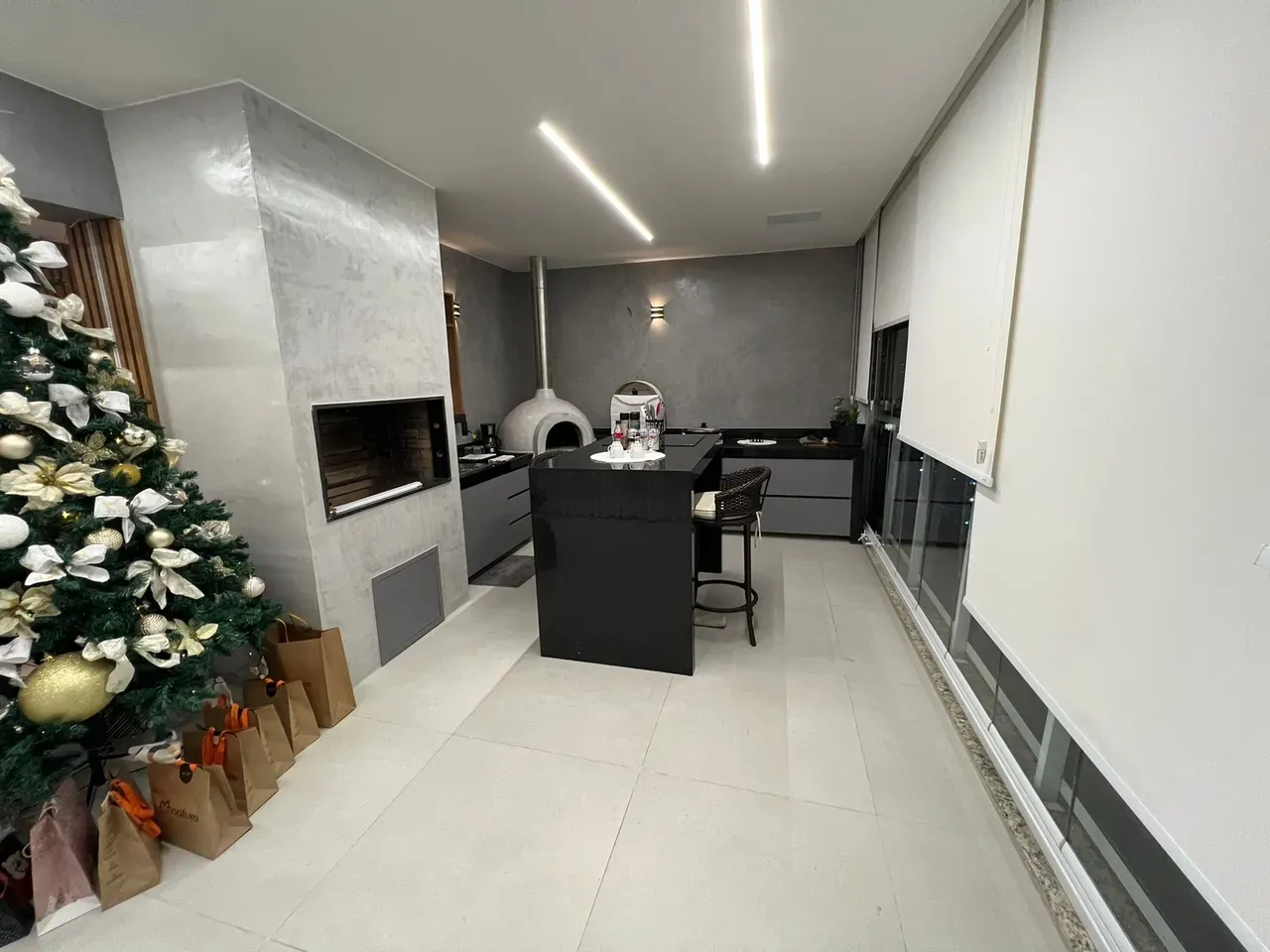 Furnished 189 m² apartment with 3 en-suite bedrooms and 2 parking — photo 46