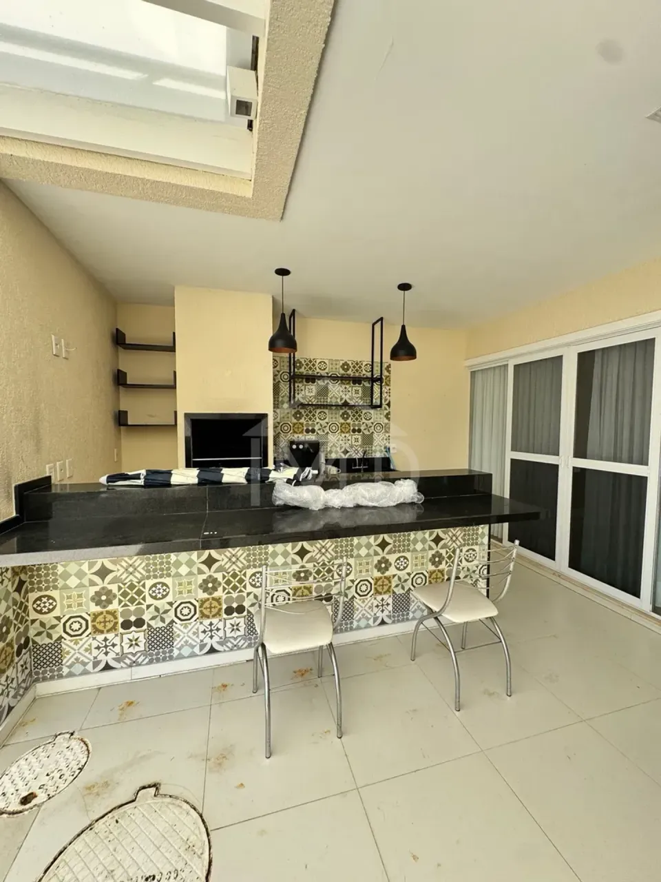 House 390 m² with 5 bedrooms and an open-plan kitchen — photo 19