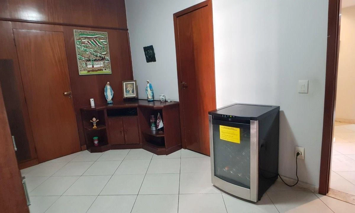 Furnished 201 m² apartment with 4 bedrooms and 3 parking — photo 26