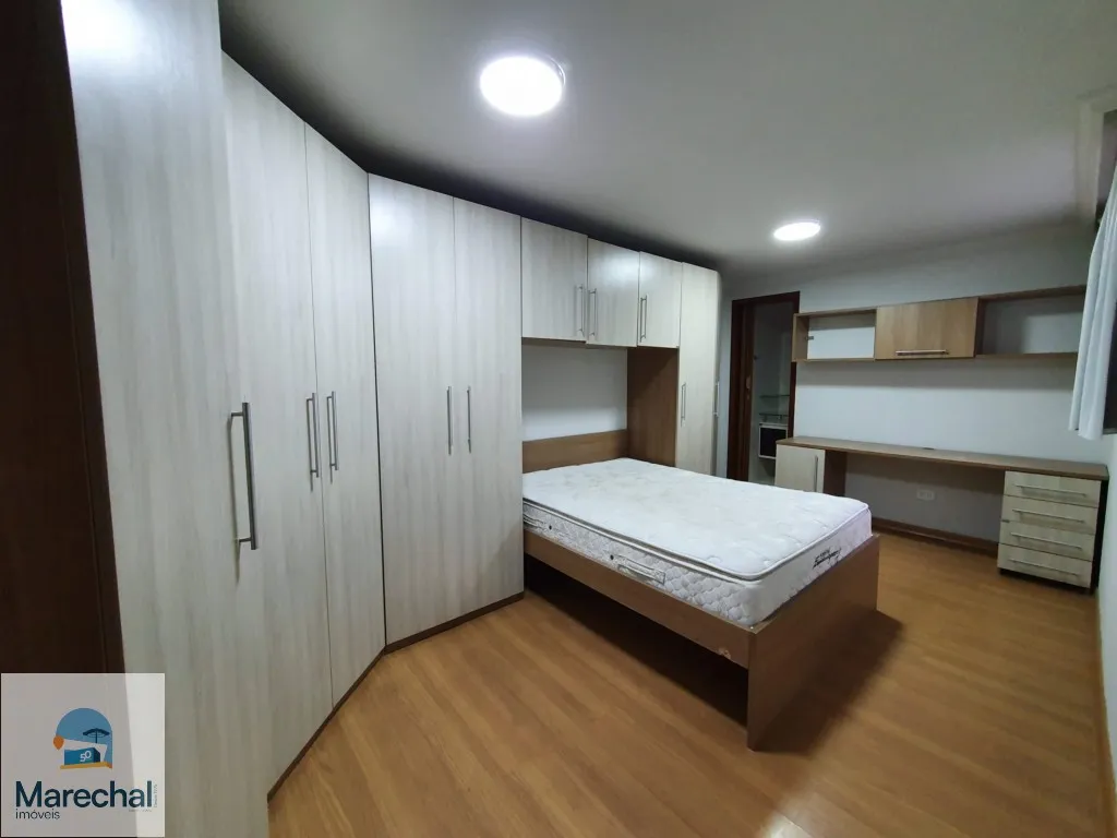 Condo townhouse with 3 bedrooms and a gas open-plan kitchen — photo 11