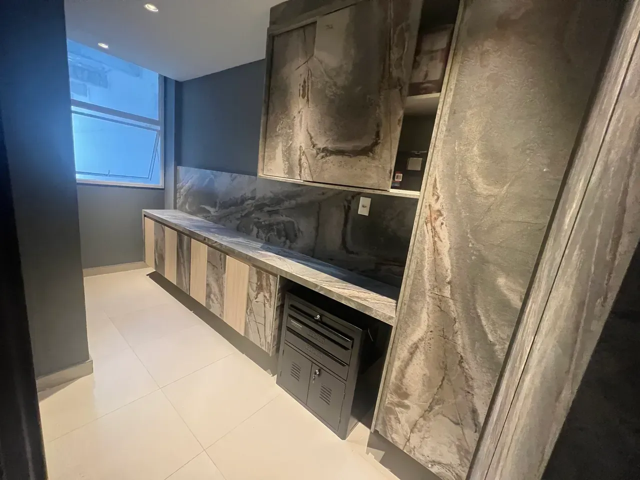 Furnished 1-bedroom apartment with separate gas kitchen — photo 23