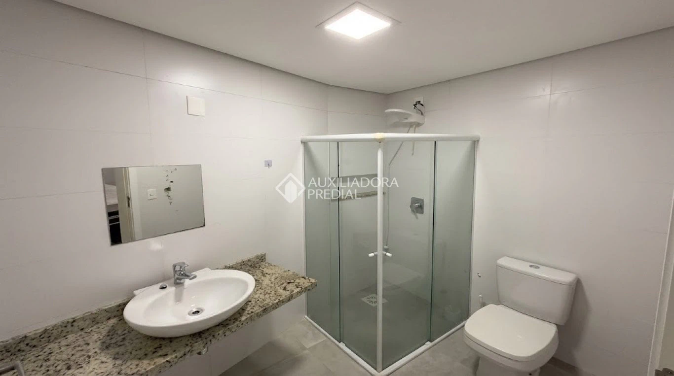 Apartamento amueblado de 1 dormitorio con balcón — photo 6