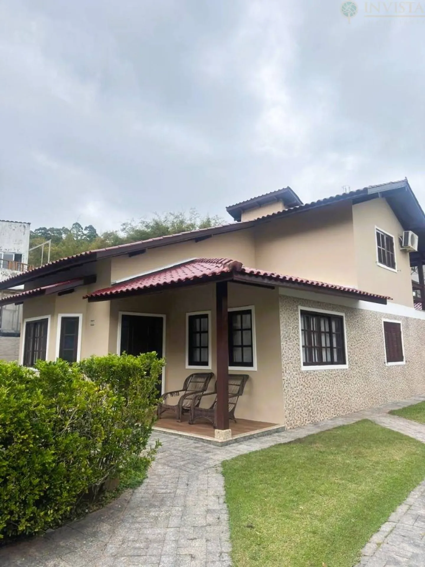 4-bedroom house with a grill on the balcony in Florianópolis — photo 9
