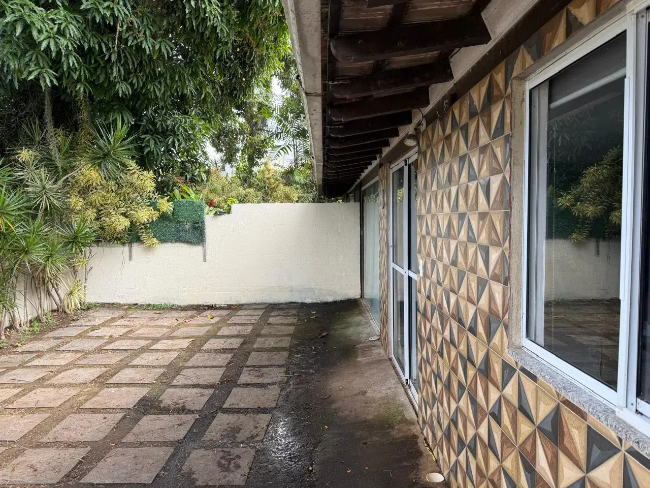 Furnished 50 m² house with 1 bedroom and private garden — photo 4