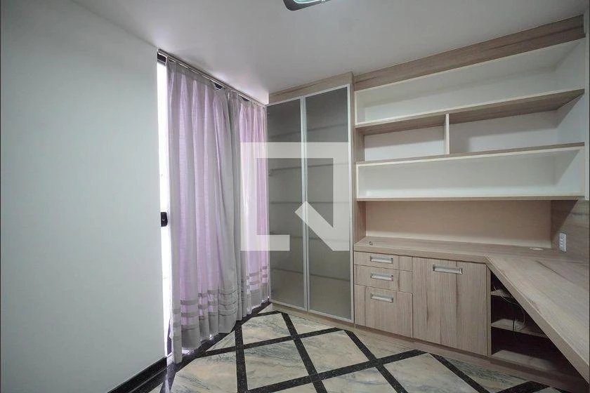 Furnished 4-bedroom house with 300 m² and 2 suites — photo 33