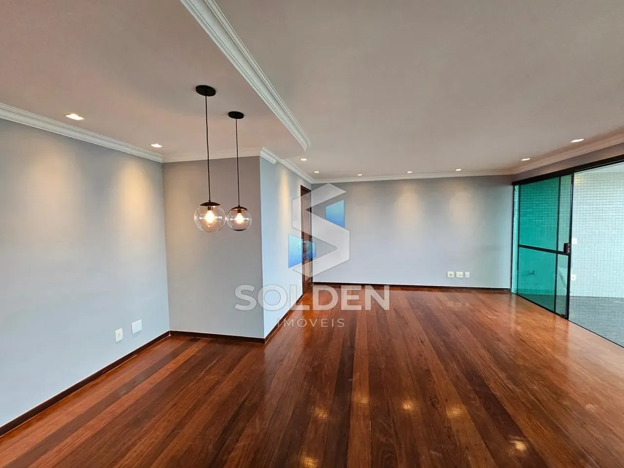 160 m² apartment with 3 bedrooms and 4 bathrooms — photo 5