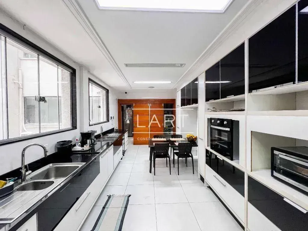 Unfurnished apartment with 5 bedrooms and 5 bathrooms — photo 33