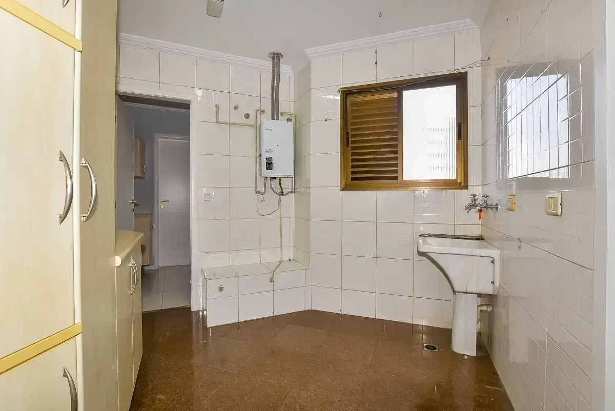 2-bedroom apartment with a home office — photo 28