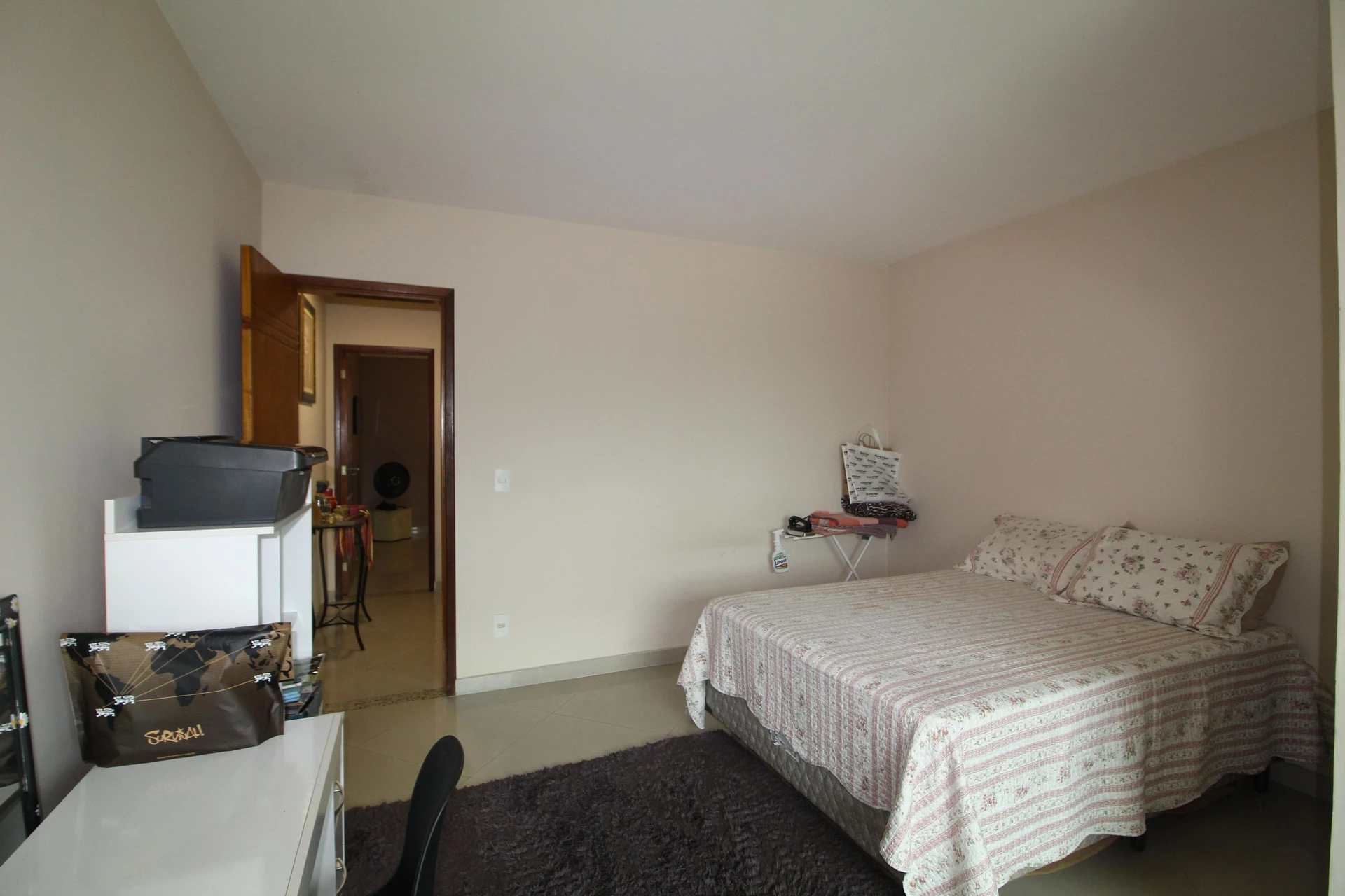 Rental apartment with 3 en-suite bedrooms and balcony — photo 46