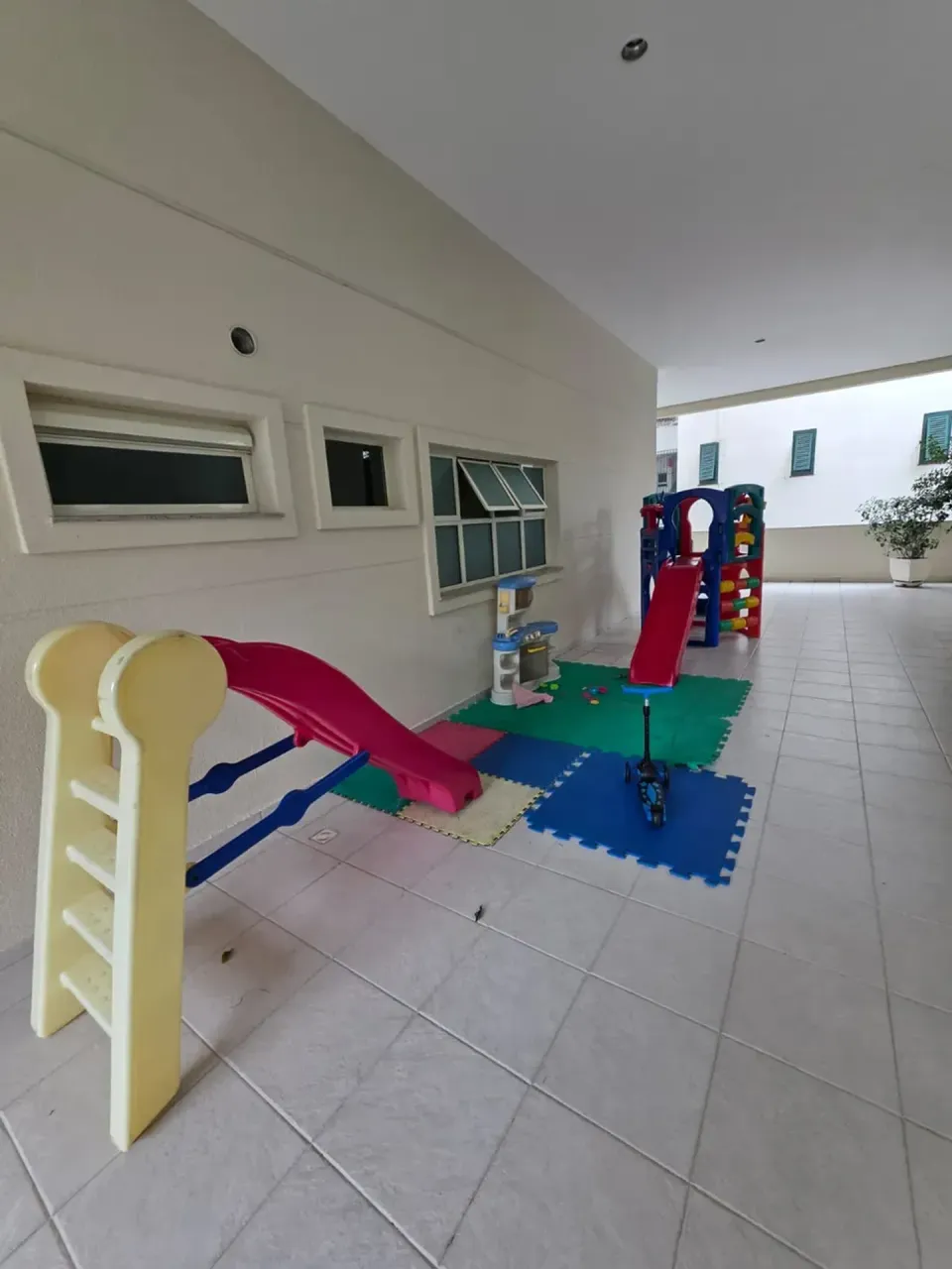 Rental apartment with 2 bedrooms, 2 bathrooms and 97 m² — photo 6