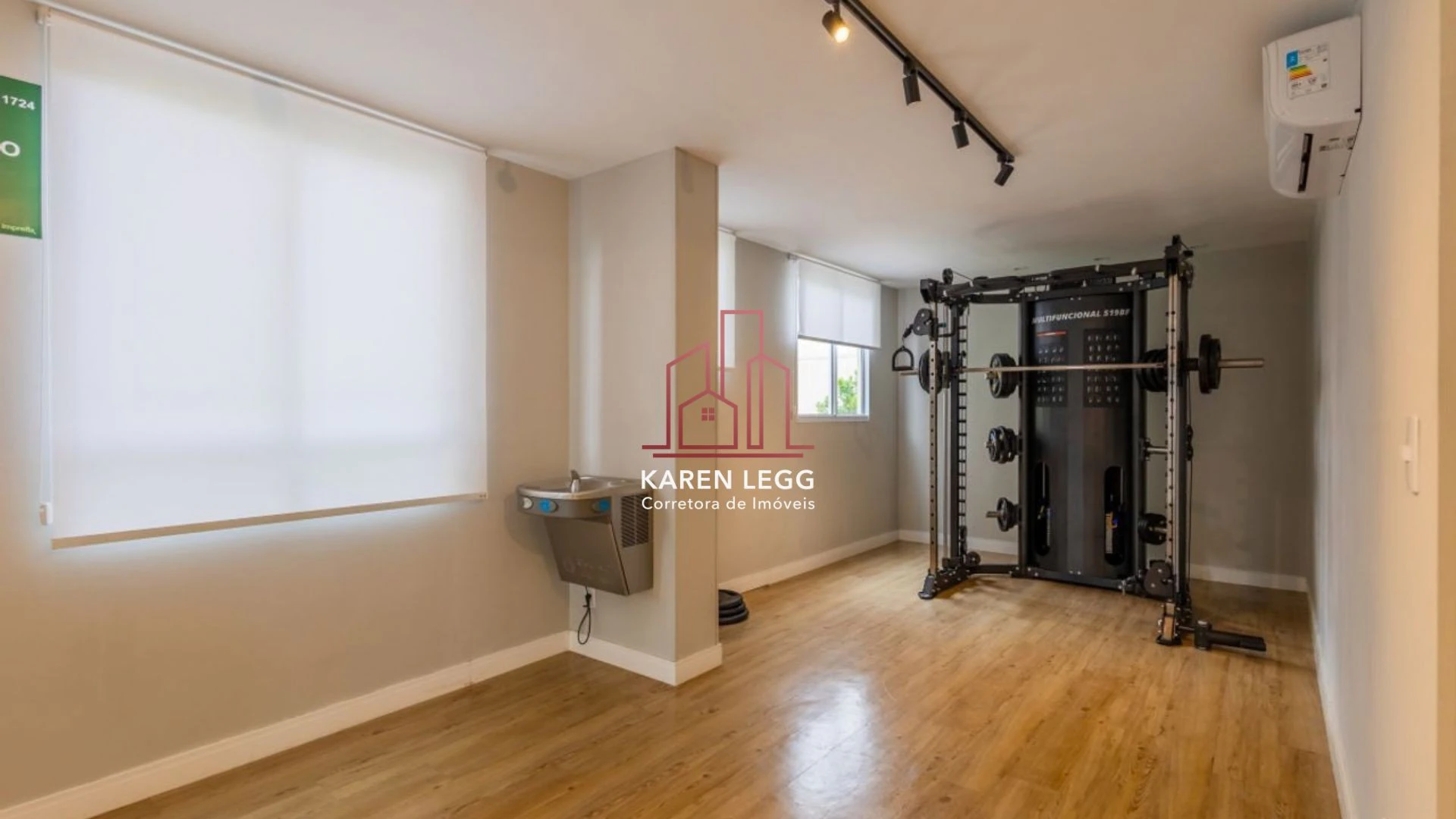 43 m² apartment with a washing machine and a home office — photo 12