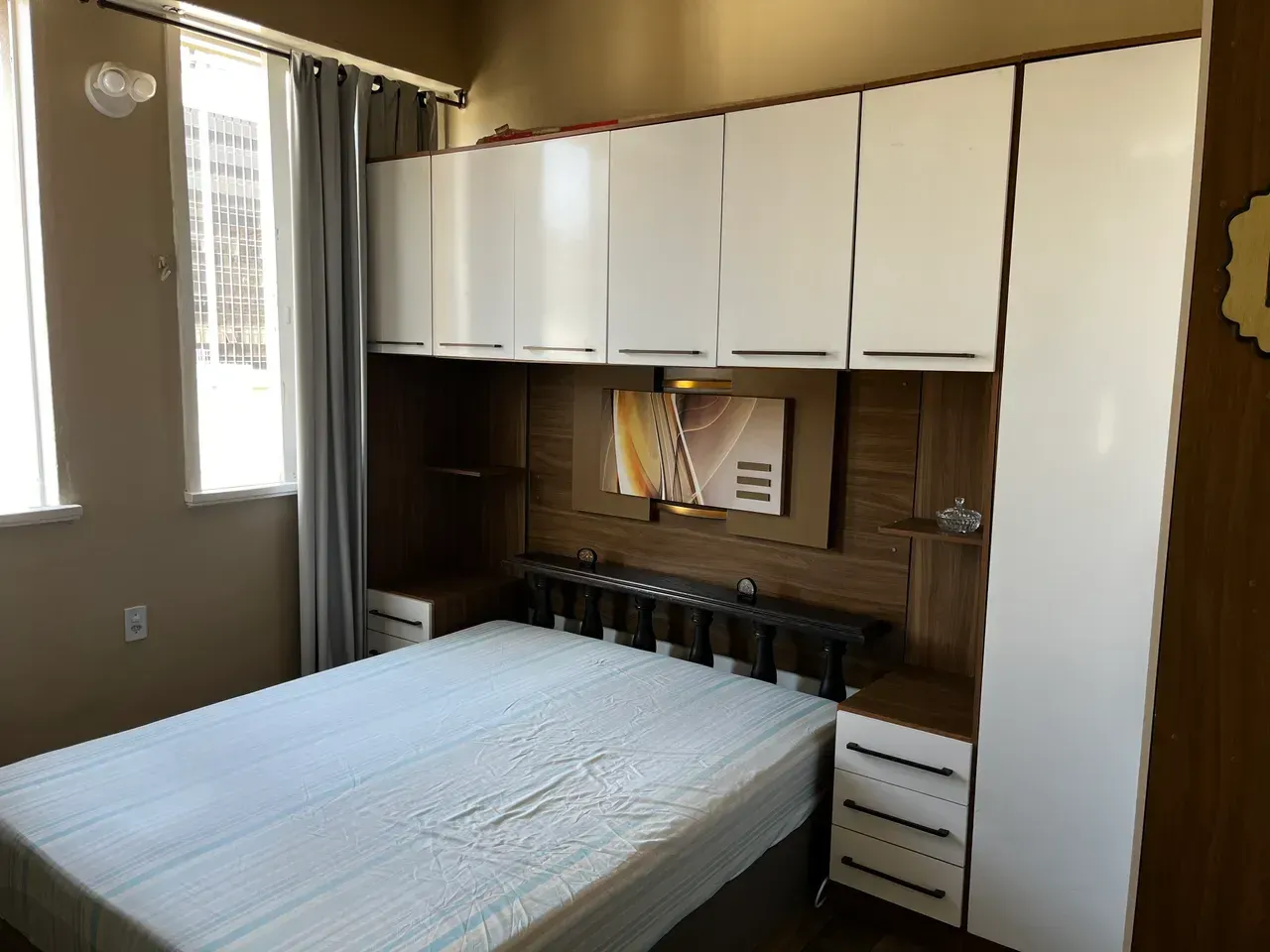 Furnished studio with 1 bedroom and 1 parking spot — photo 15
