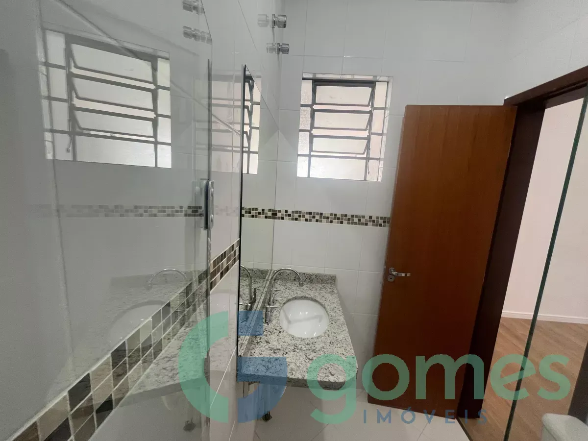 Квартира з зоною для пральні та площею 230 м² — photo 25