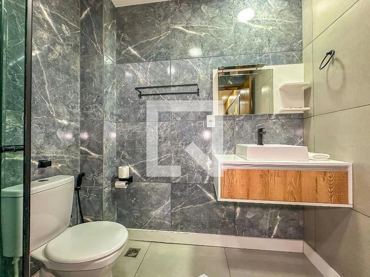 37 m² apartment with a home office and a washing machine — photo 13