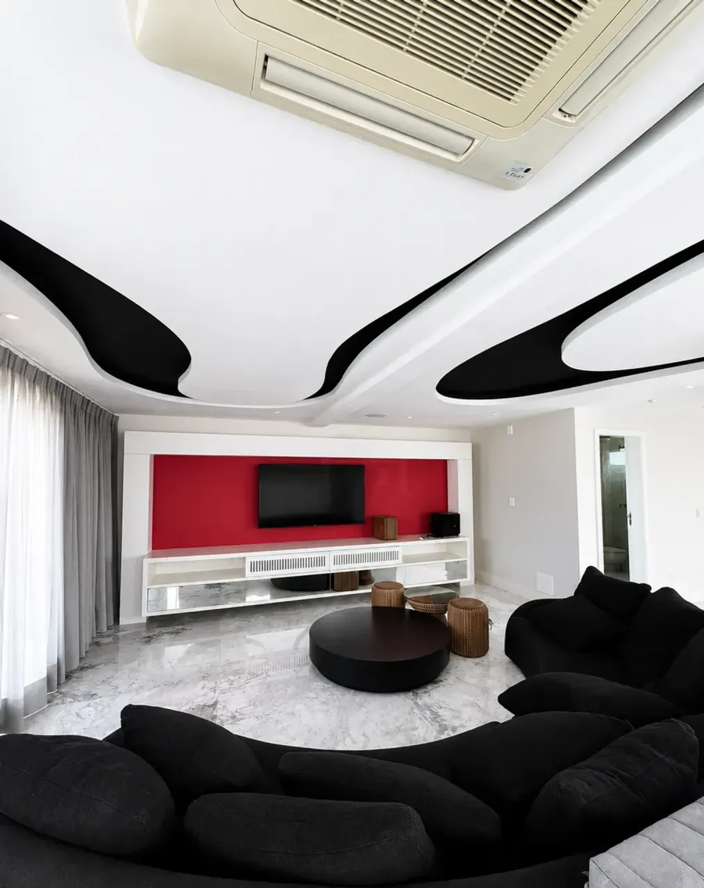 Furnished 5-bedroom house with an open-plan kitchen — photo 9