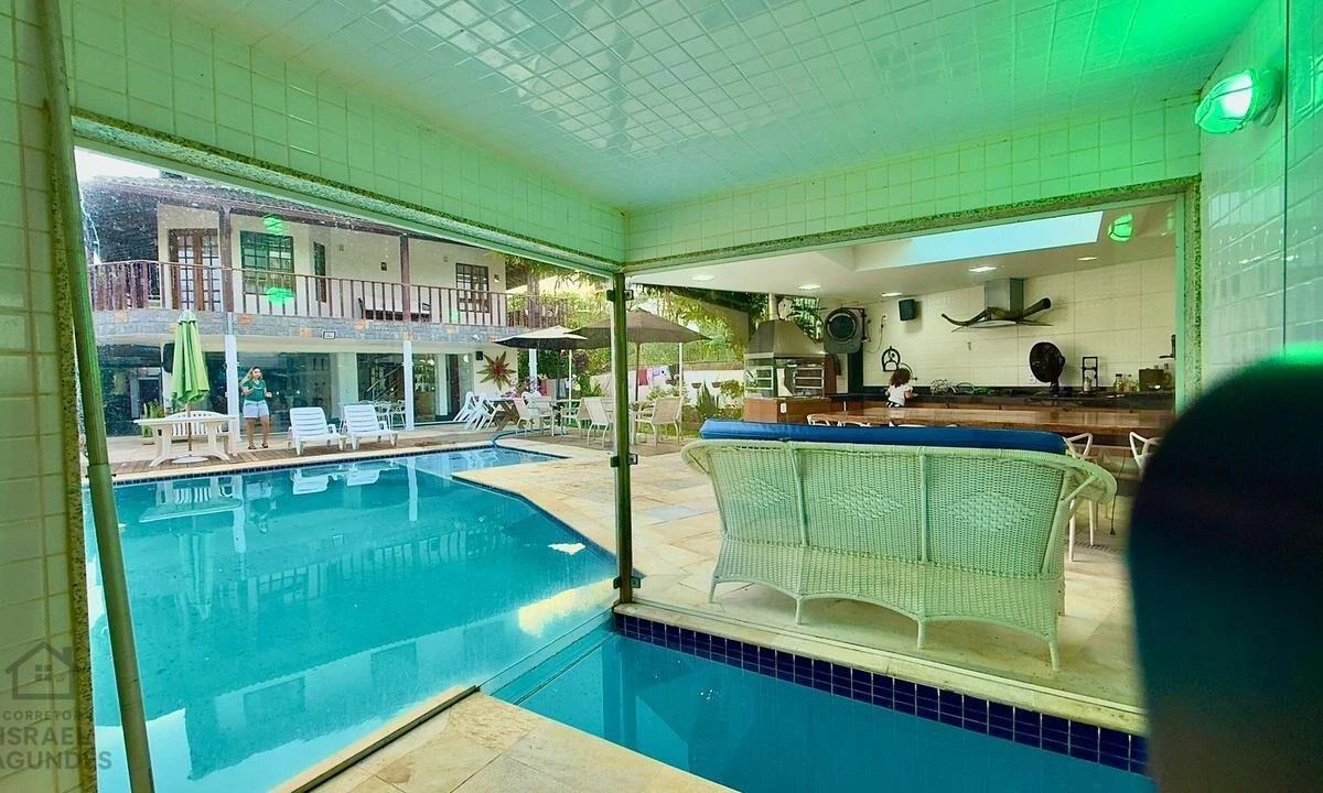 Furnished house with 6 bedrooms and 6 parking spots — photo 15