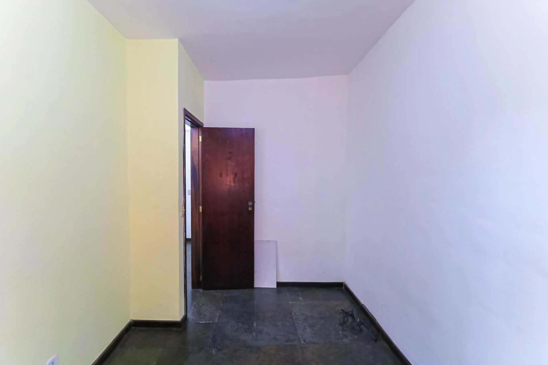 House, 240 m², with a jacuzzi — photo 9