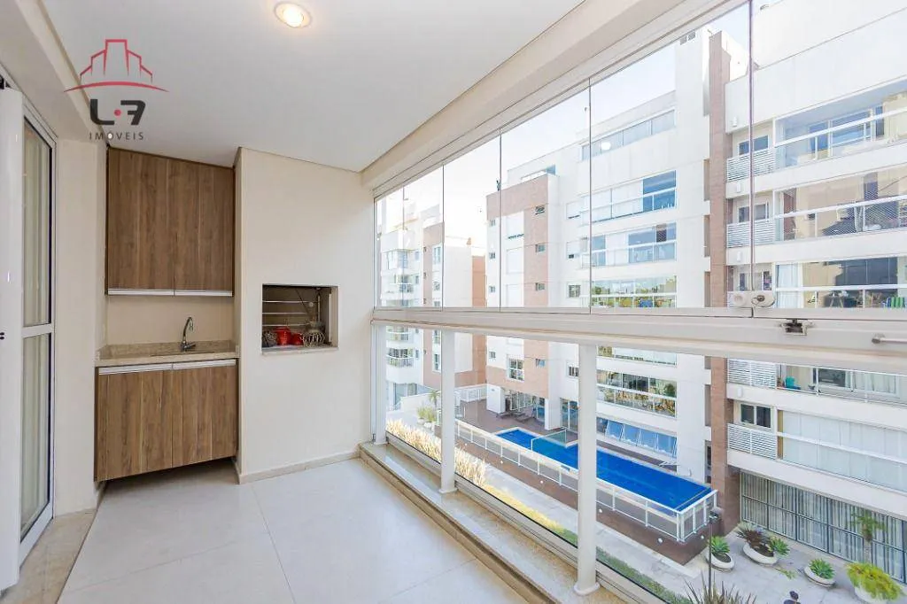 3-bedroom apartment with a grill on the balcony