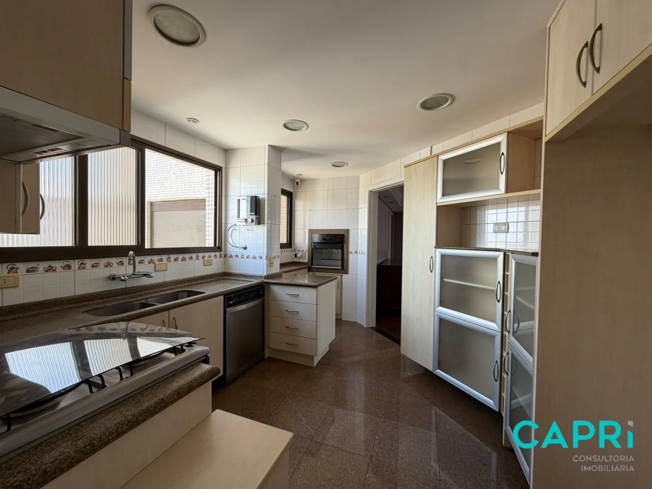 217 m² apartment with a private pool and a washing machine — photo 20