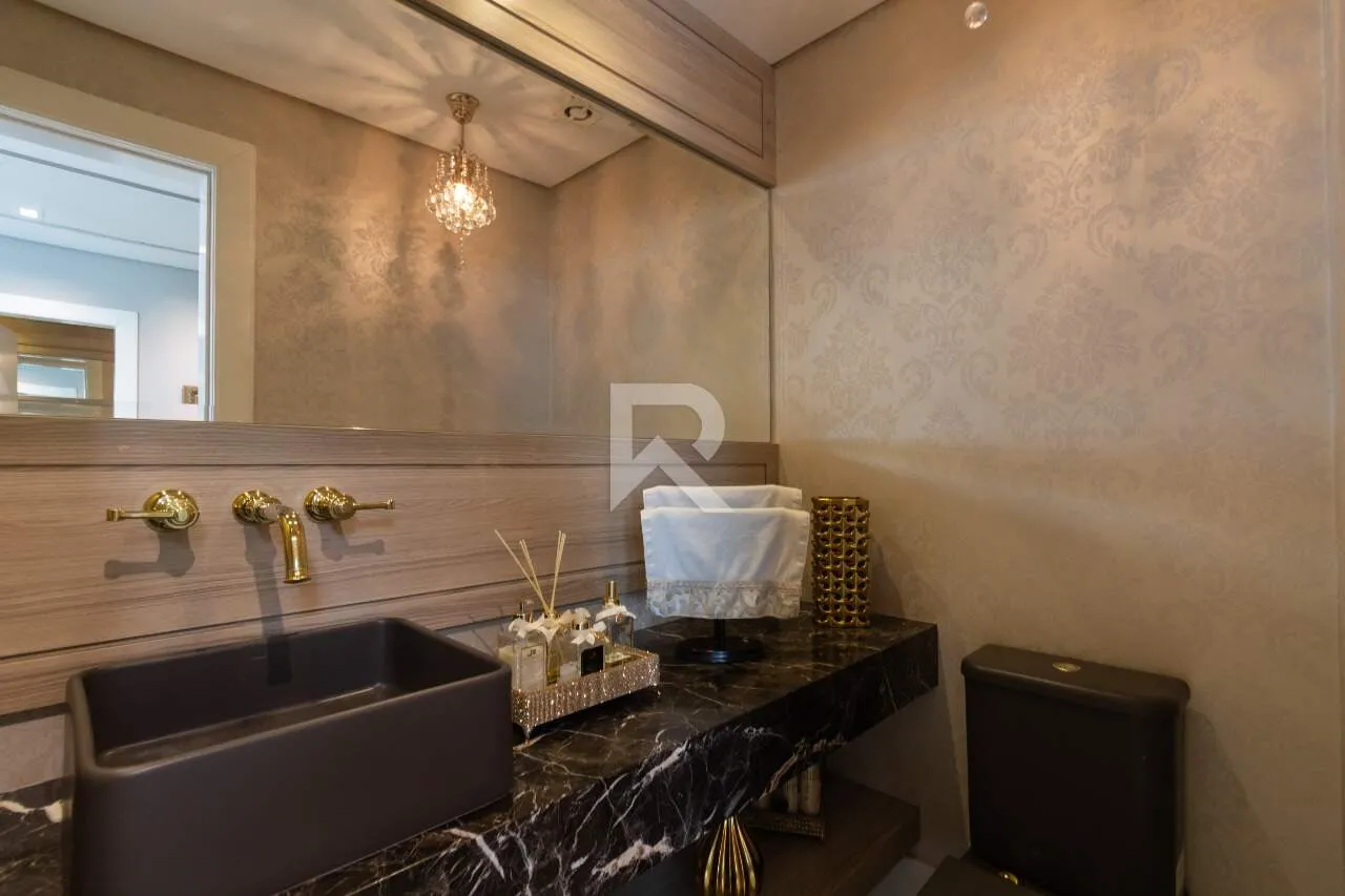 187 m² apartment with 3 en-suites and private BBQ — photo 12