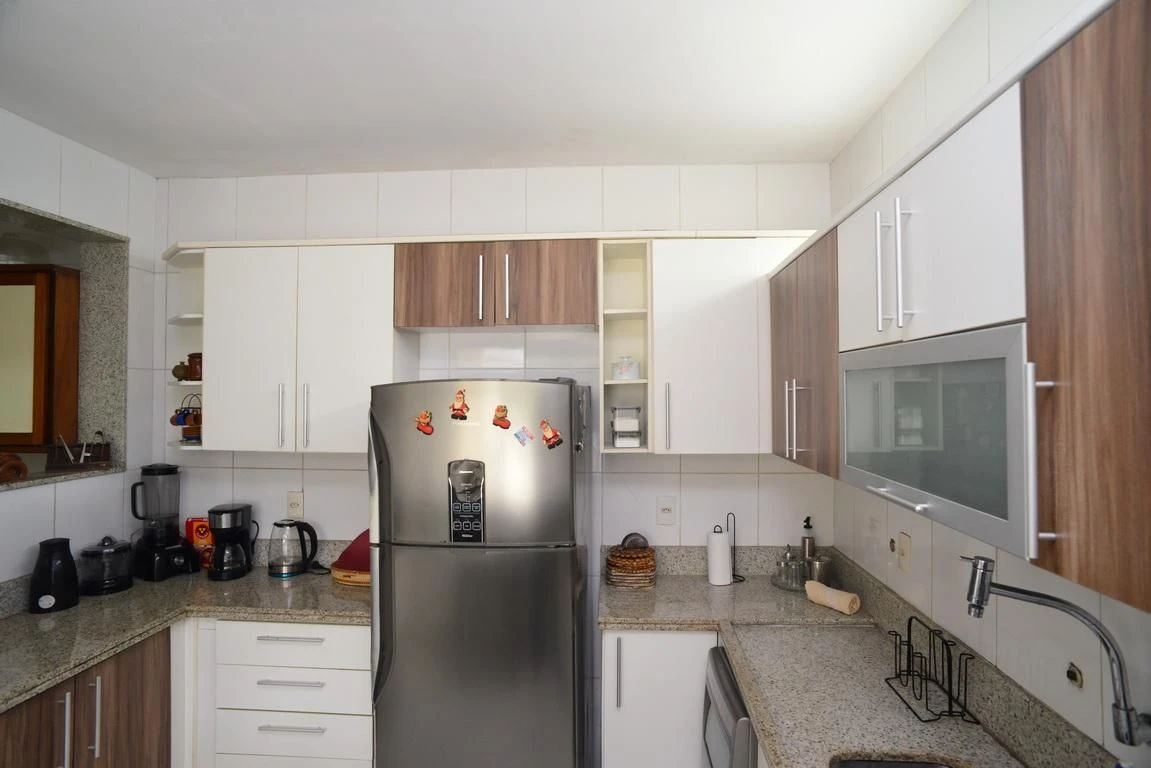 5-bedroom house with a washing machine — photo 4
