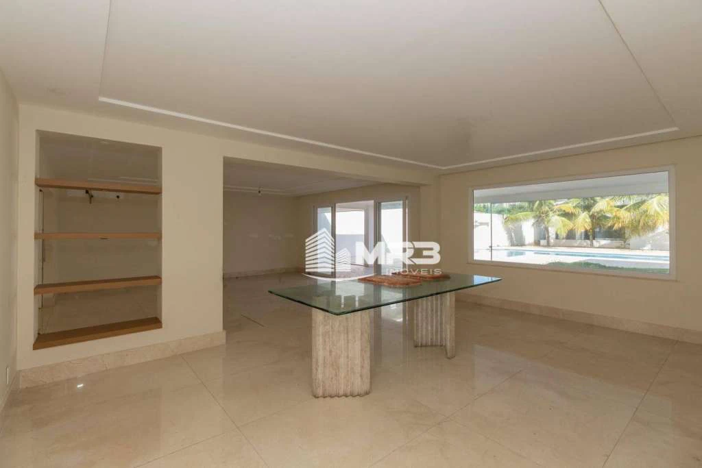 Gated house with 8 en-suite bedrooms and 20 bathrooms — photo 21