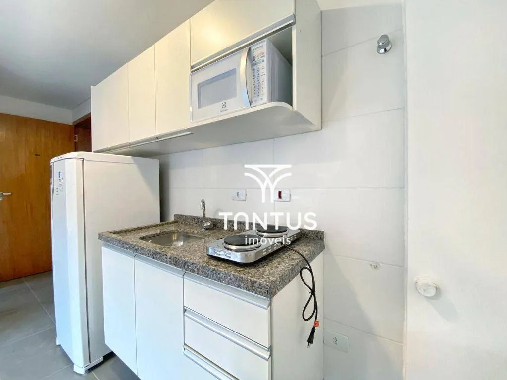Furnished 19 m² studio with 1 bedroom and 1 bathroom — photo 5