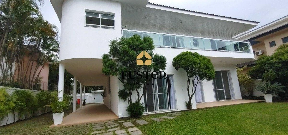 1500 m² house with 5 en-suite bedrooms and 7 baths — photo 4