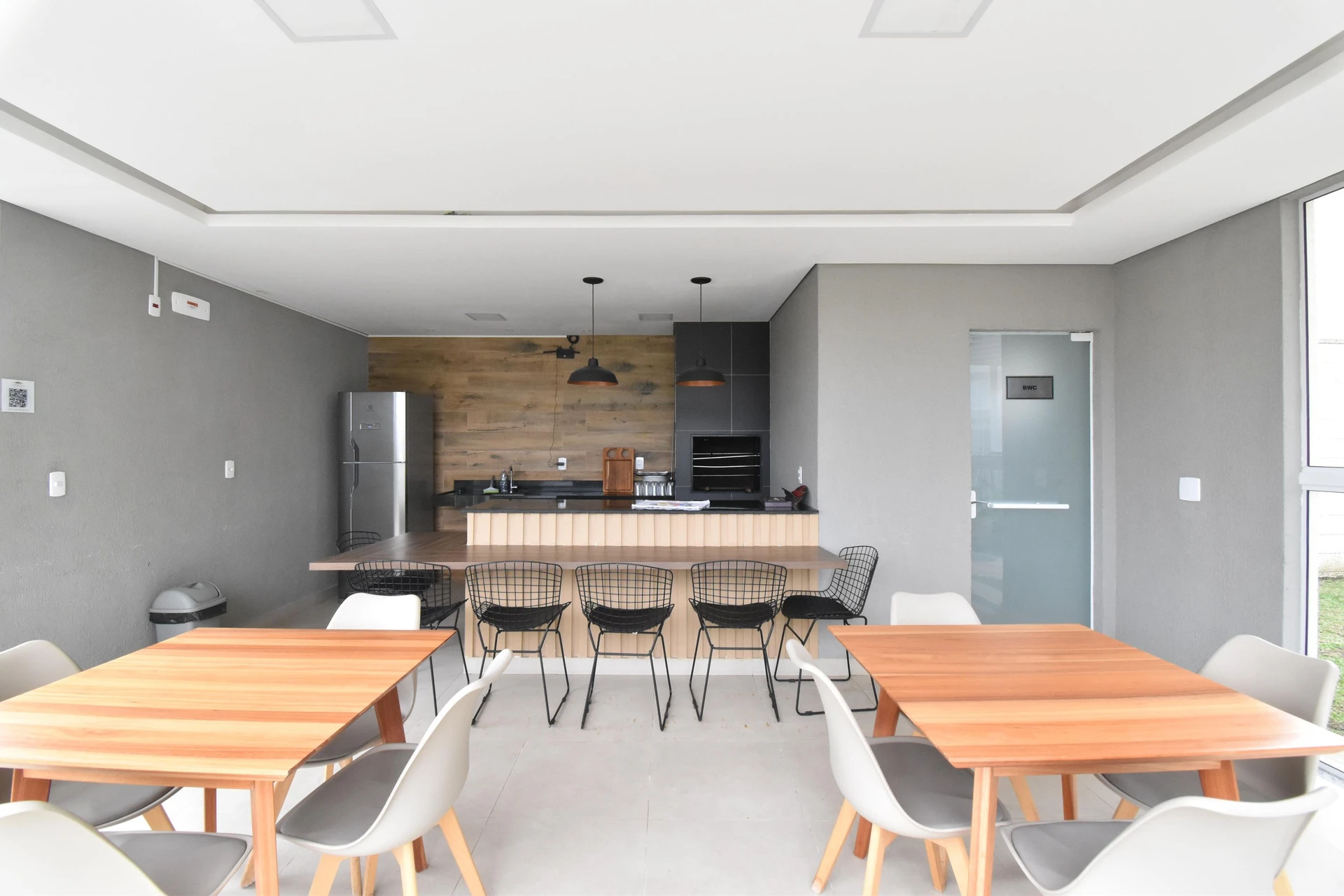 2-bedroom apartment with a home office in Curitiba — photo 2