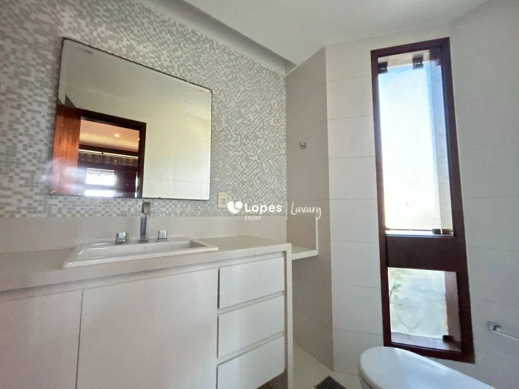 House with 5 en-suite bedrooms and an open gas kitchen — photo 40