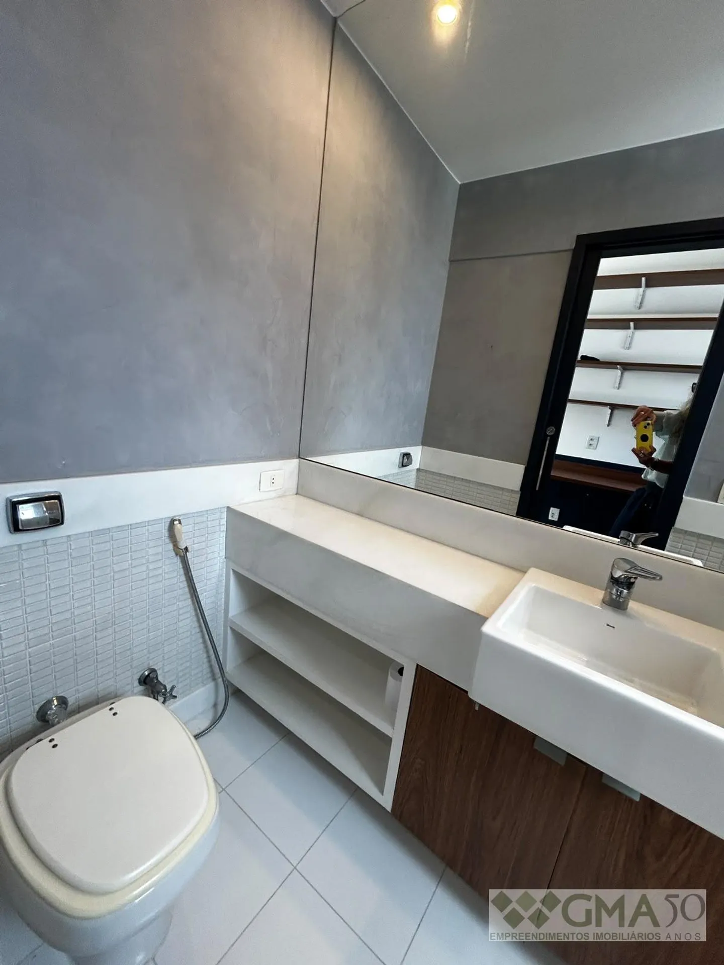 Рабочее место и 2 спальни: квартира 145 м² — photo 36