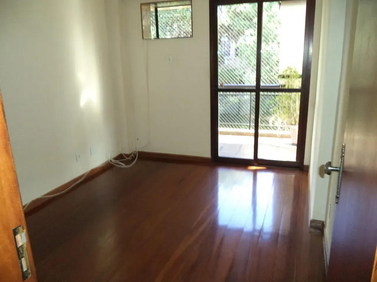 93 m² apartment with 2 bedrooms and 3 bathrooms — photo 8